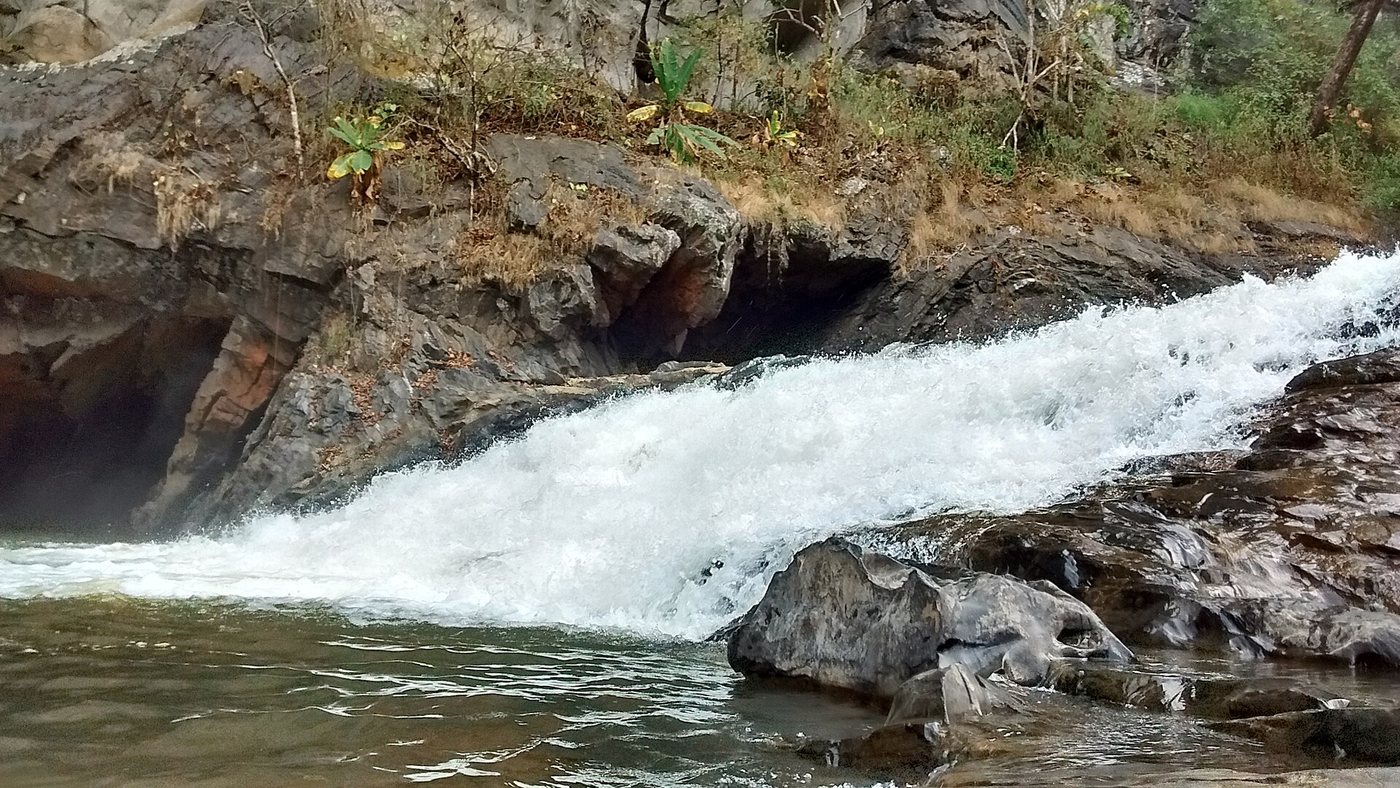 Syntheri Rocks
